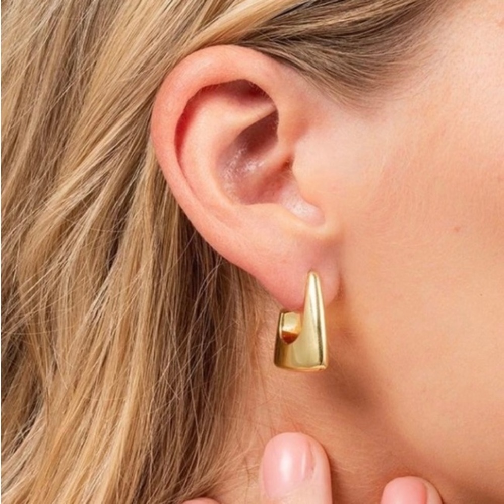 NWT! Uncommon James Gold Earrings